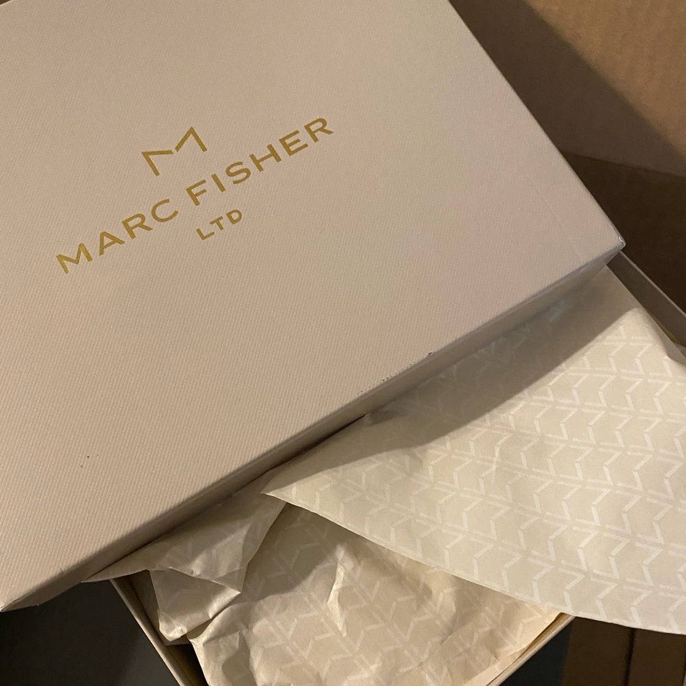 MARC FISHER LTD Vaneda Platform Slide Sandal - Picture 8 of 12